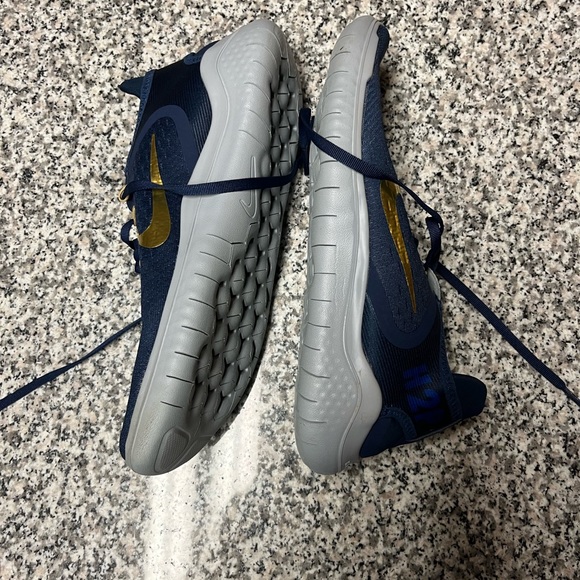 University of Pitt Nike tennis shoes - Picture 6 of 6